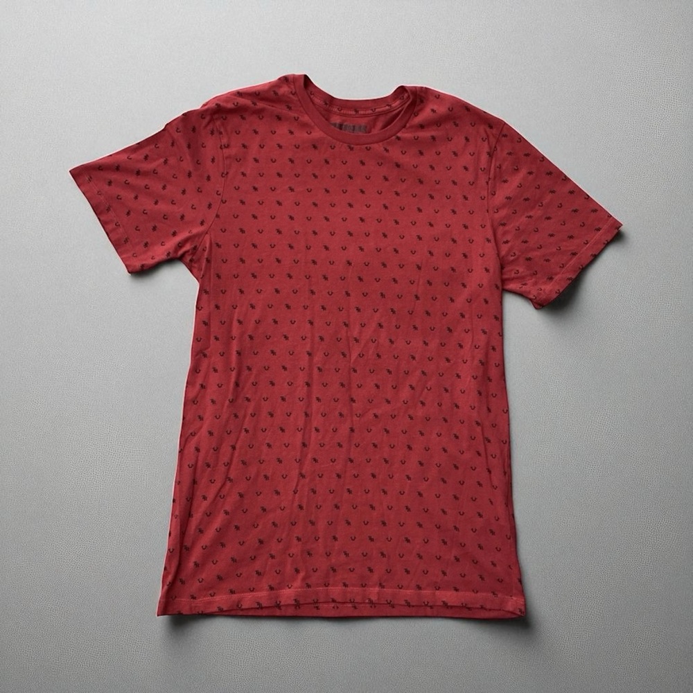 True Religion Mens T-shirt Sz Small Red All Over Logo Print Short Sleeve